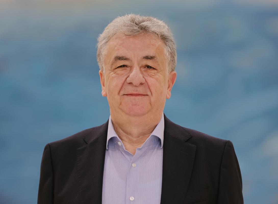 Σταύρος Αρναουτάκης 