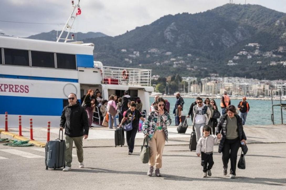 τουρκοι τουριστες λεσβος