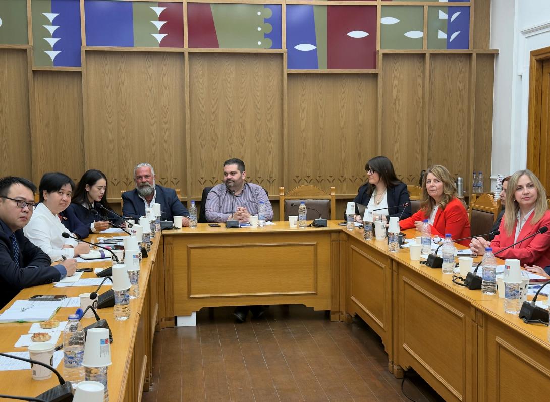 κινεζικη αντιπροσωπεια στην Περιφερεια Κρήτης