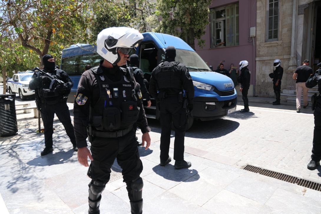 εγκληματική ομάδα