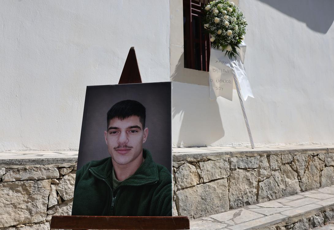 κηδεία νικήτα χώνος
