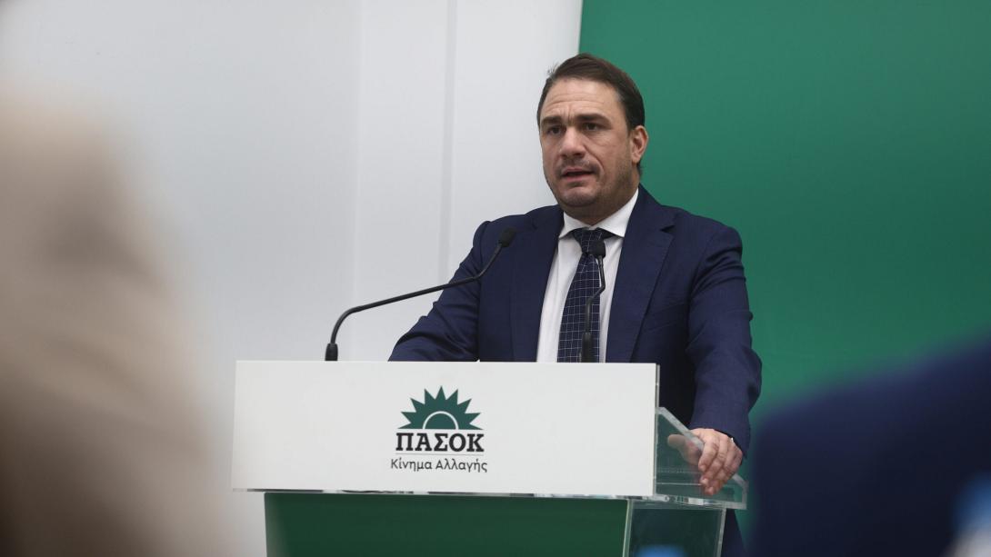 Κώστας Τσουκαλάς 