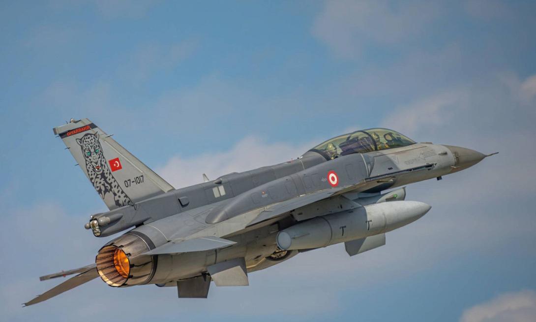 f16