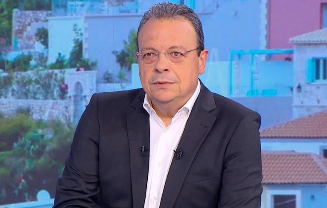 Φάμελλος 
