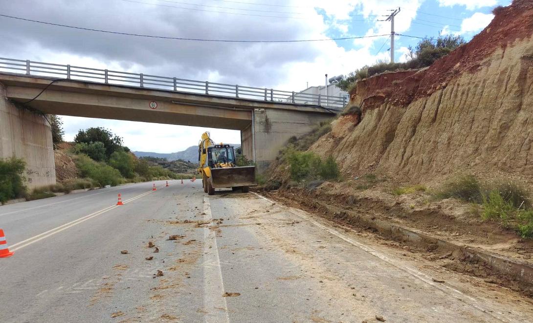 καθαρισμος οδού Μακρυς Γιαλός