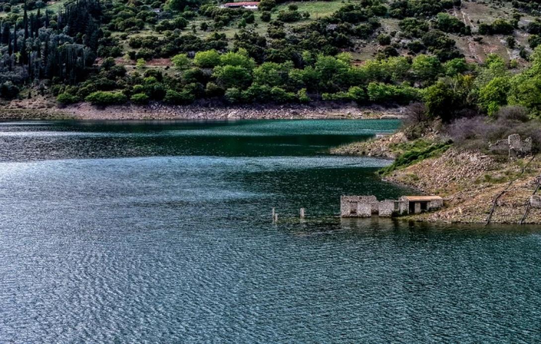 Μόρνος