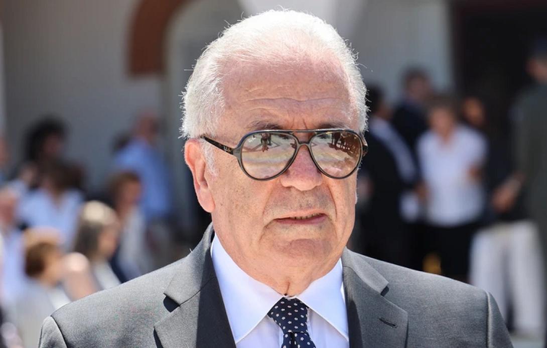 Δημήτρης Αβραμόπουλος
