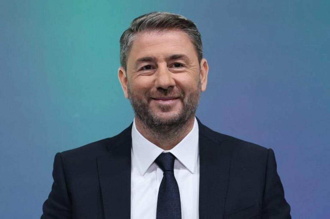 νικος ανδρουλακης 