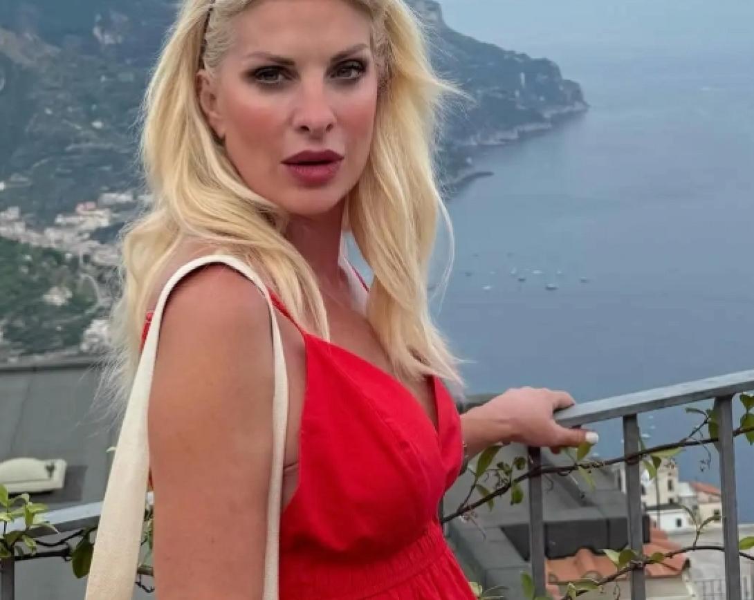 μενεγακη
