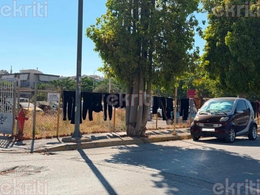 μπουγάδα πισω από το τζάμπο