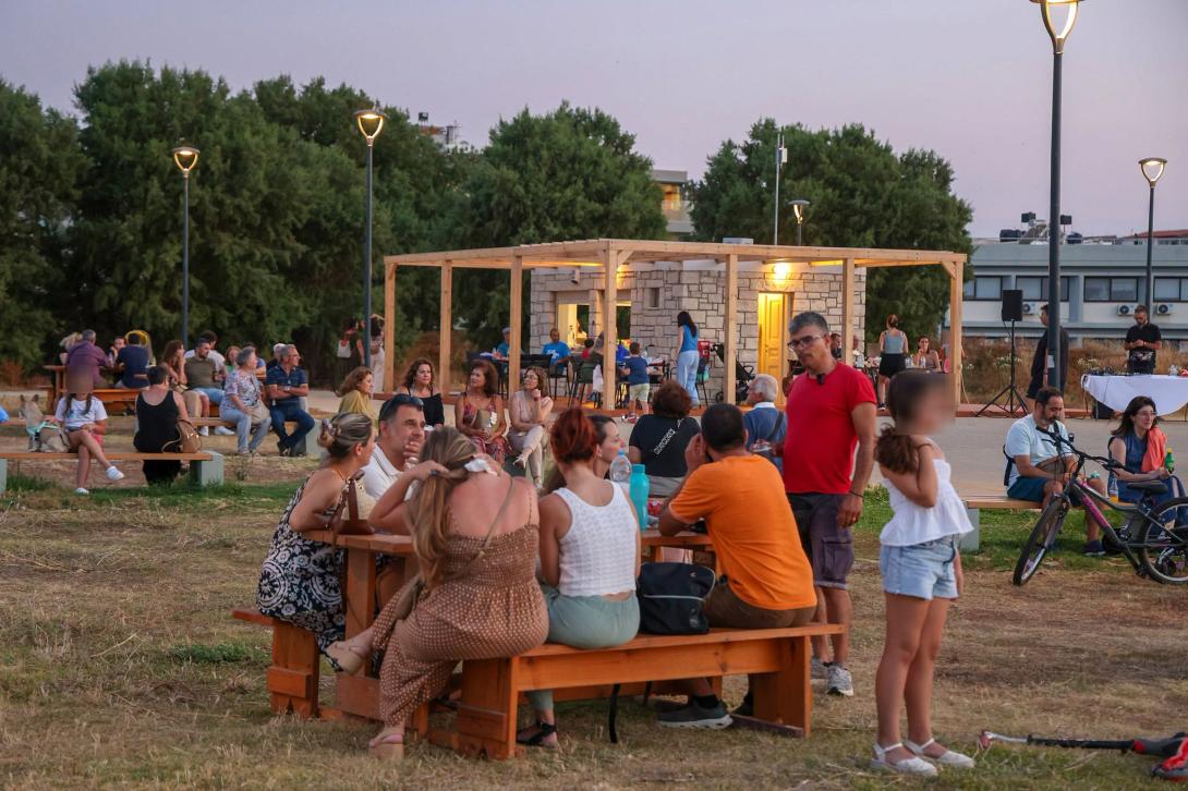 αναψυκτήρια στα Ενετικά Τείχη