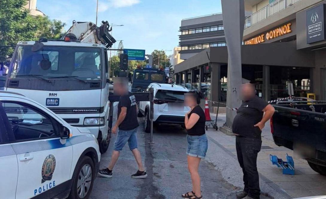 ΛΕΩΦΟΡΟΣ ΔΗΜΟΚΡΑΤΙΑΣ ΠΙΝΑΚΙΔΑ