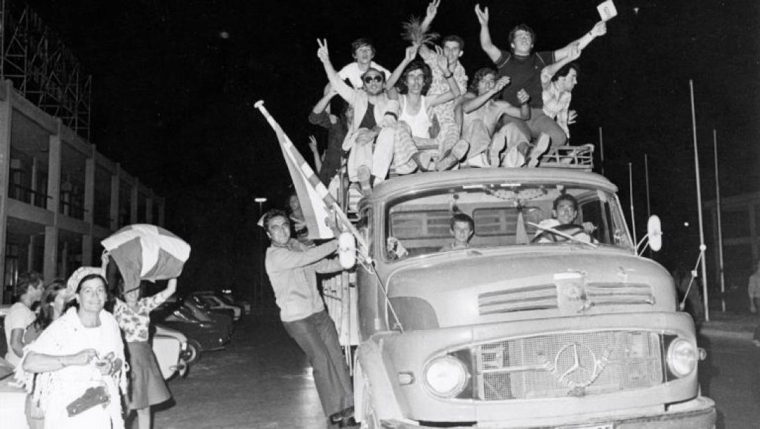 αποκατάσταση δημοκρατίας 1974