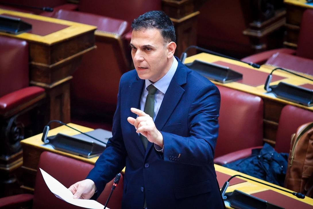 Γιώργος Καραμέρος