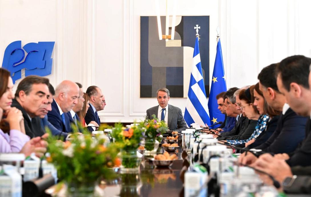 Μητσοτάκης υπουργικό