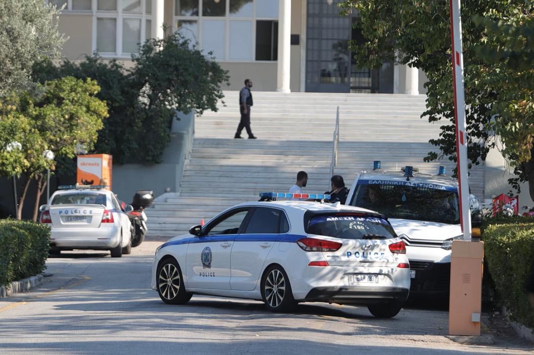 Φωτιά στο σεισμανόγλειο