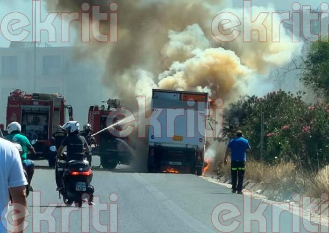 Φωτιά ΒΟΑΚ φορτηγό
