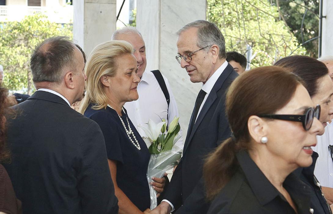 σαμαρας μνημοσυνο λενας