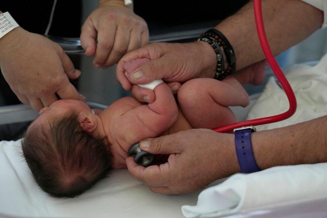 Κοριτσάκι γεννήθηκε από έμβρυο που είχε κρυοσυντηρηθεί πριν 22 χρόνια 