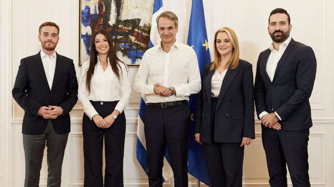 αναπληρωτές εκπρόσωποι