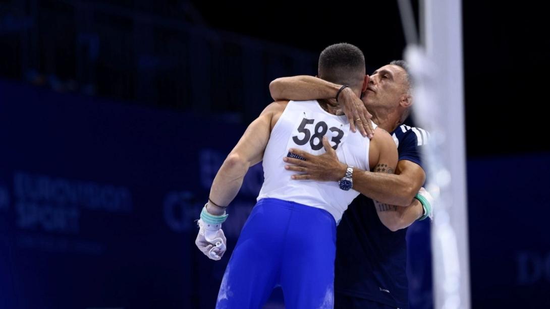 petrounias