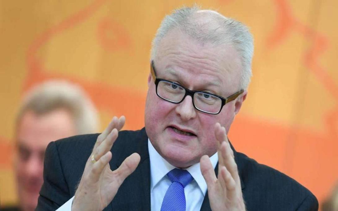 Τόμας Σέφερ