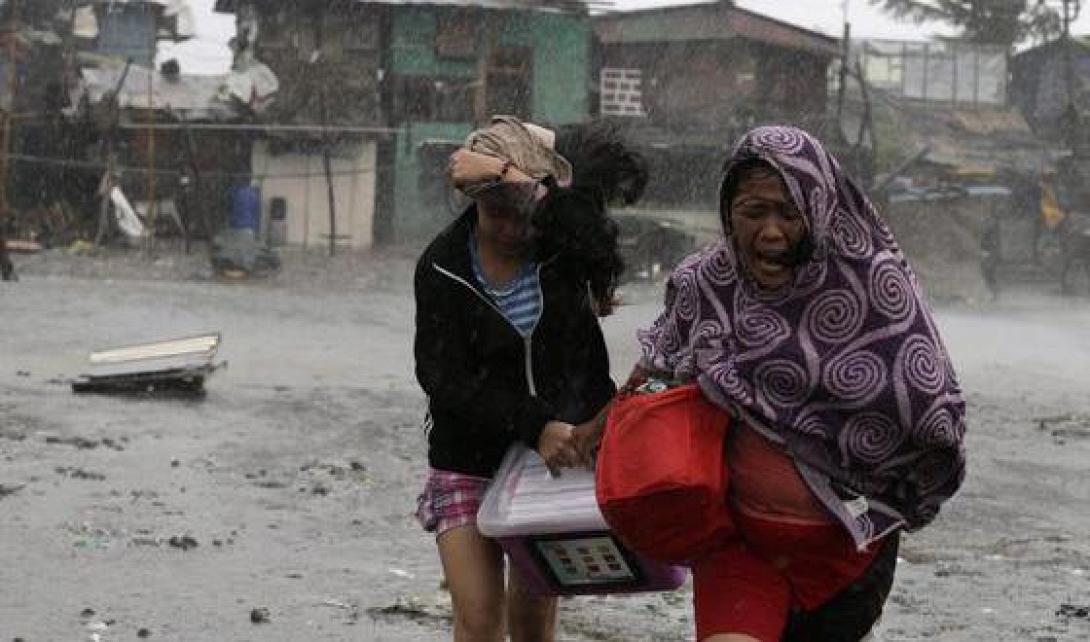 Φιλιππίνες: Τουλάχιστον 38 νεκροί παρά τις μαζικές εκκενώσεις(βίντεο)
