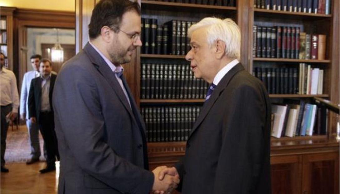 pavlopoulos_theoh.jpg