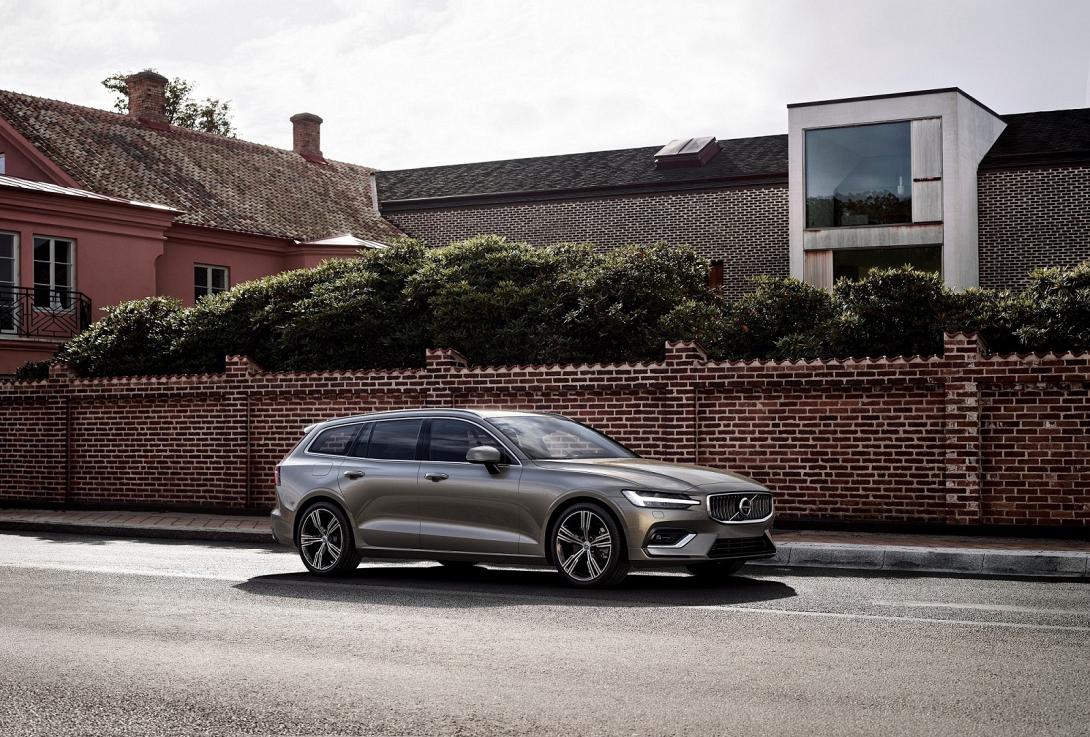 223571_new_volvo_v60_exterior1.jpg