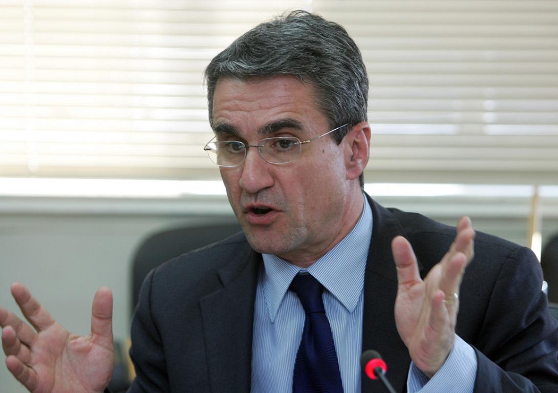 Σήμερα ανακοινώνει ο Λοβέρδος το σχέδιό του για την παιδεία