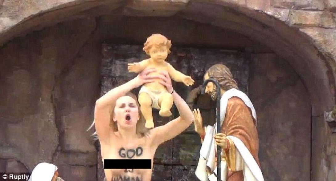 Οι FEMEN &quot;απήγαγαν&quot; τον Ιησού από τη φάτνη!