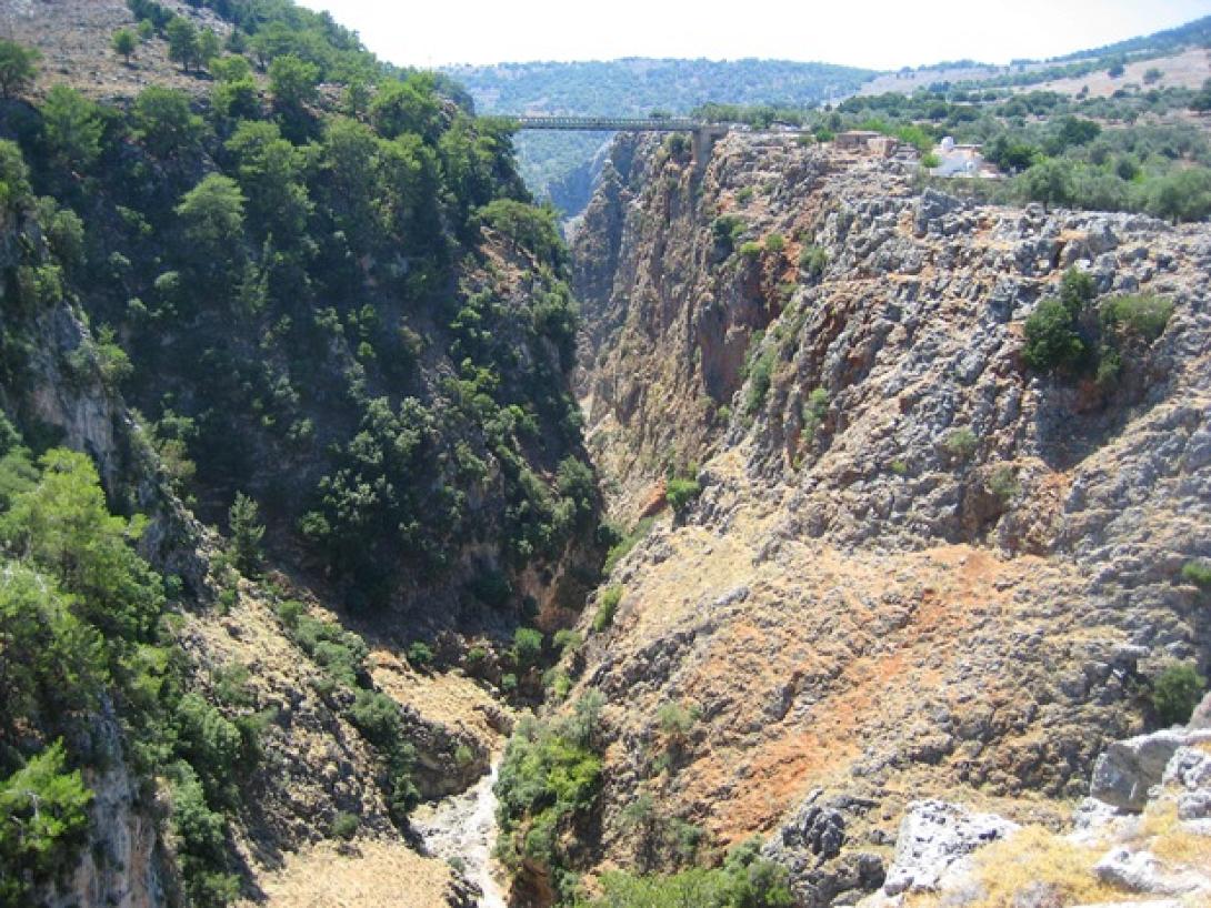 φαράγγι αράδαινας