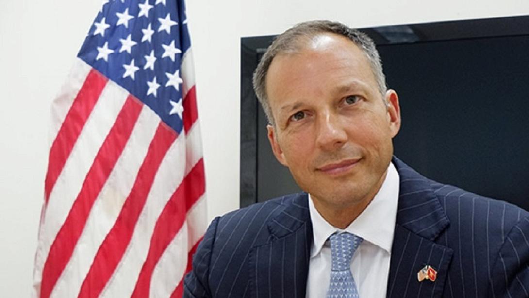  Φράνσις Φάνον