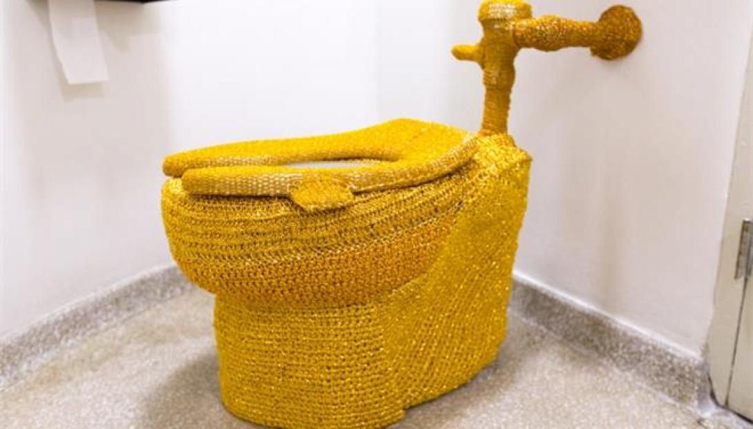 τουαλέτα βελονάκι