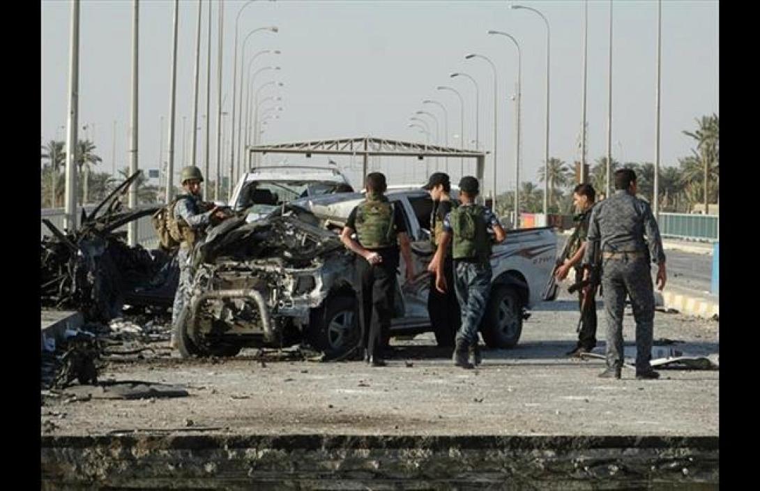 Δύο λιβανέζοι στρατιώτες σκοτώθηκαν σε βομβιστική επίθεση στη συριακή μεθόριο