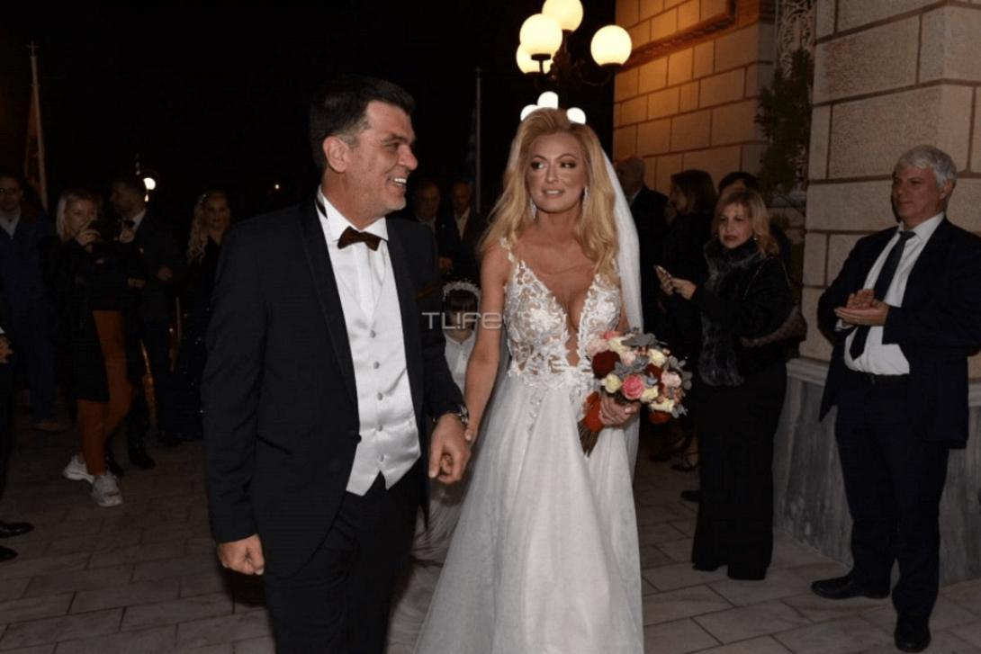 Ο Ανδρέας Πάτσης και η Βασιλική Παπαλουκά φτάνουν μαζί στην εκκλησία