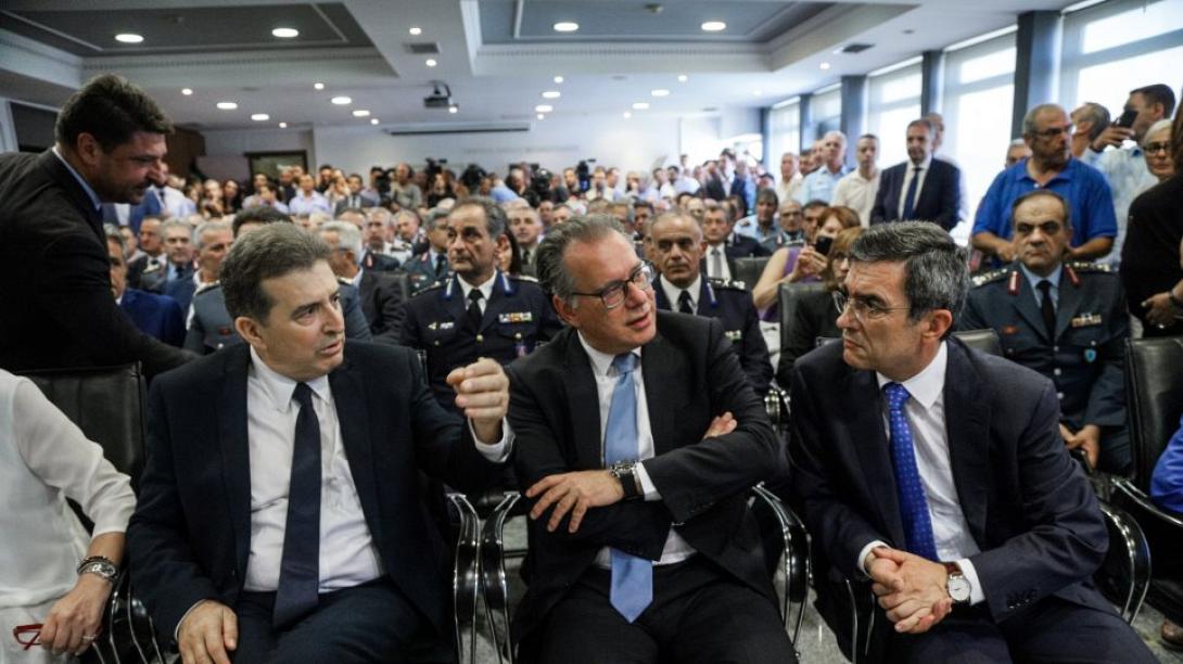 χρυσοχοιδης κουμουτσακος οικονομου.jpg