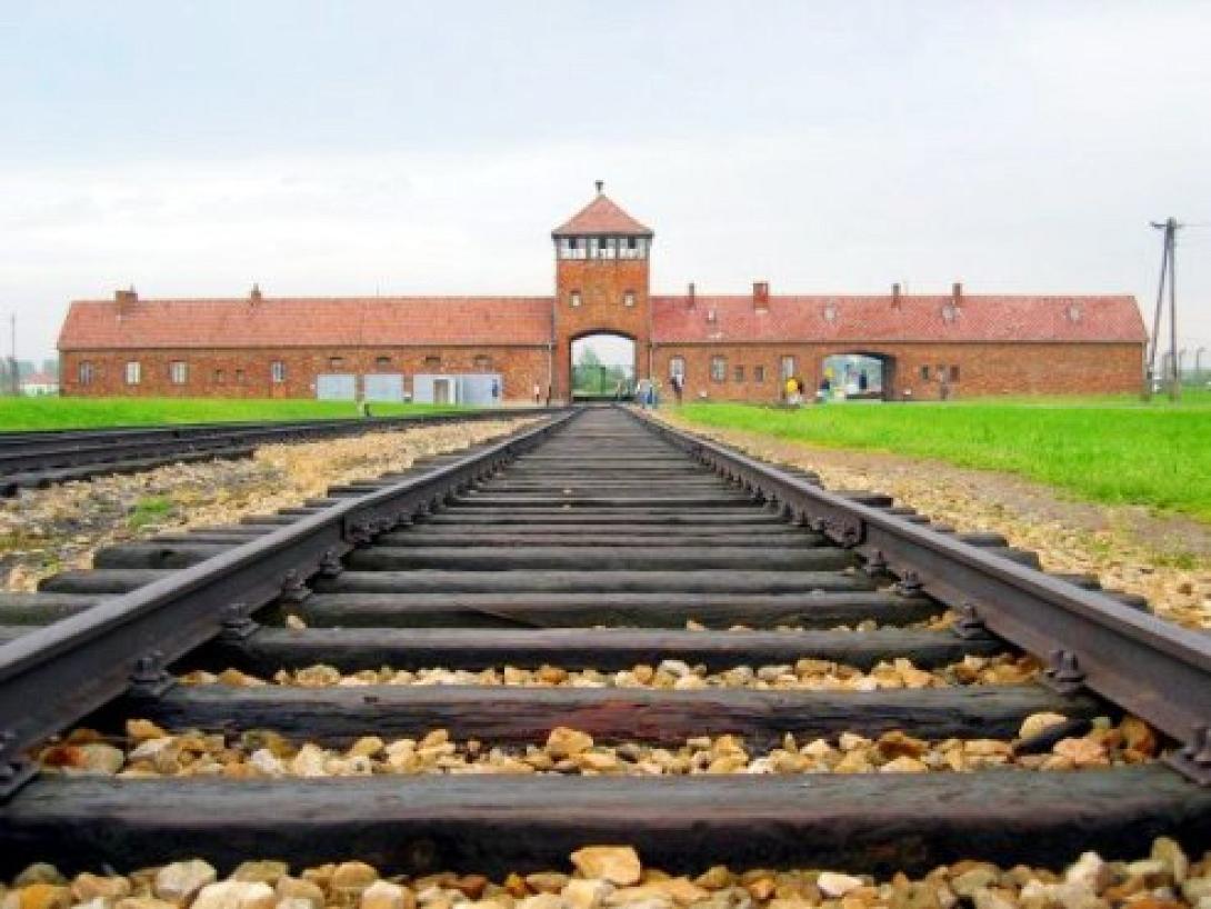 Η Μόσχα καταγγέλλει την Πολωνία για "παραχάραξη της Ιστορίας"