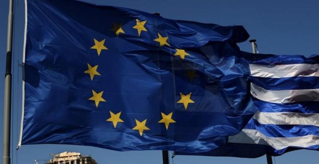Η Ελλάδα να «ζητήσει παράταση του προγράμματος» και μετά να κλείσει η αξιολόγηση