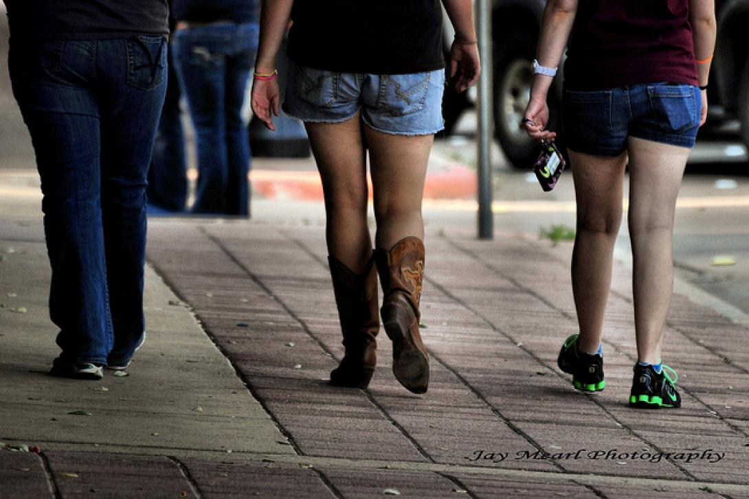 Θεσσαλονίκη: Στο «φως» υπόθεση παιδικής πορνογραφίας μετά από καταγγελία τριών 13χρονων κοριτσιών