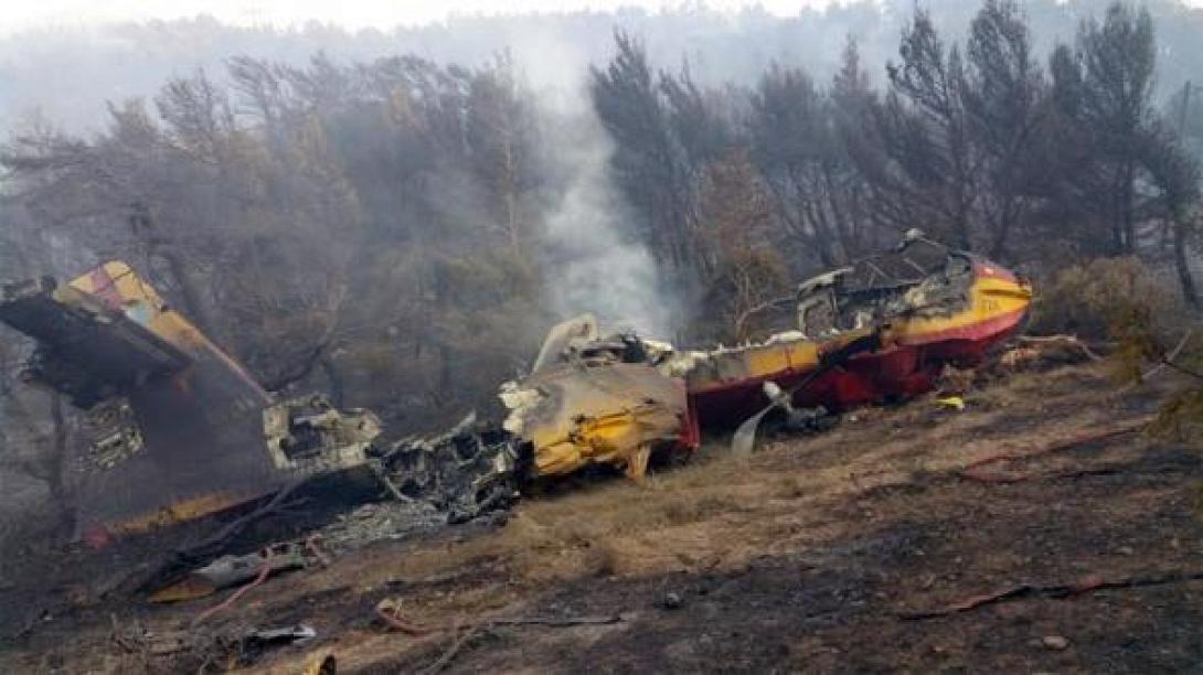αναγκαστική προσγείωση canadair