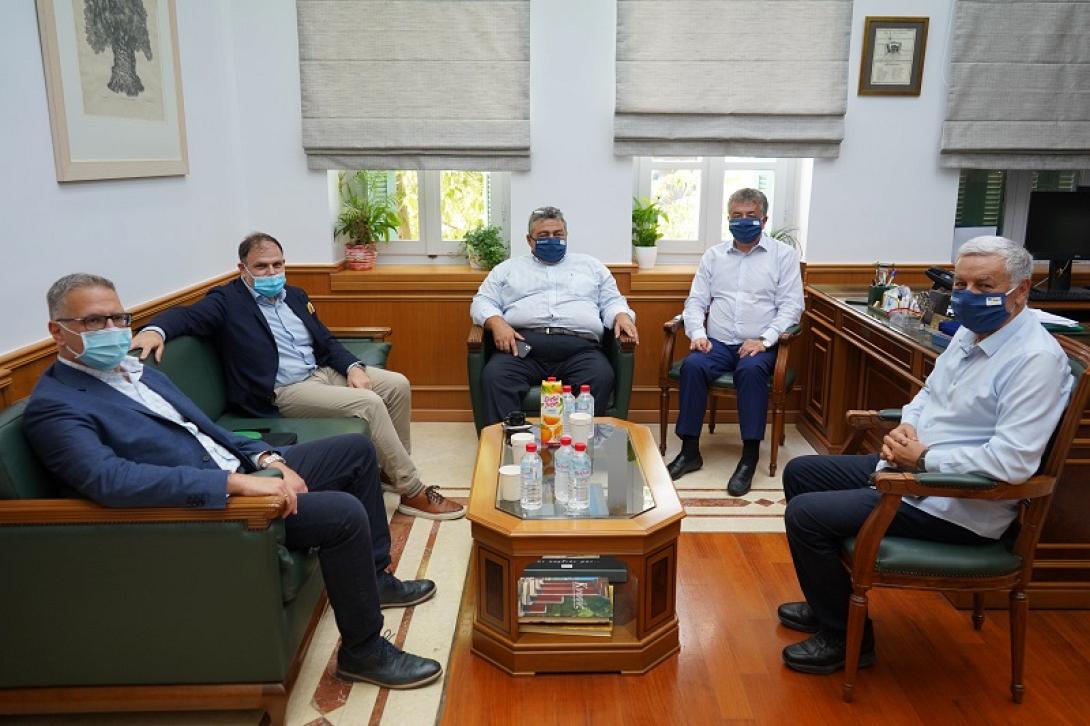 συνάντηση Αρναουτάκη