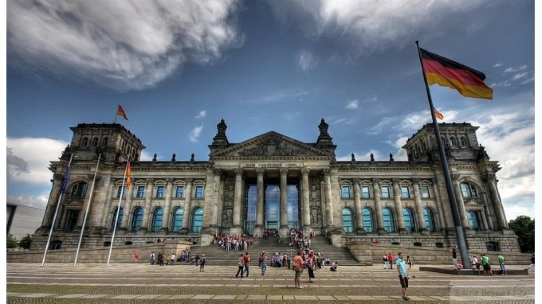 Πρώην γερμανός βουλευτής παραδέχθηκε ότι κατείχε υλικό παιδικής πορνογραφίας