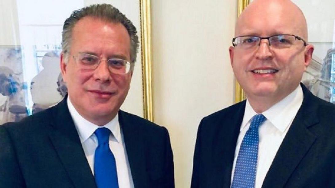 κουμουτσάκος πάλμερ