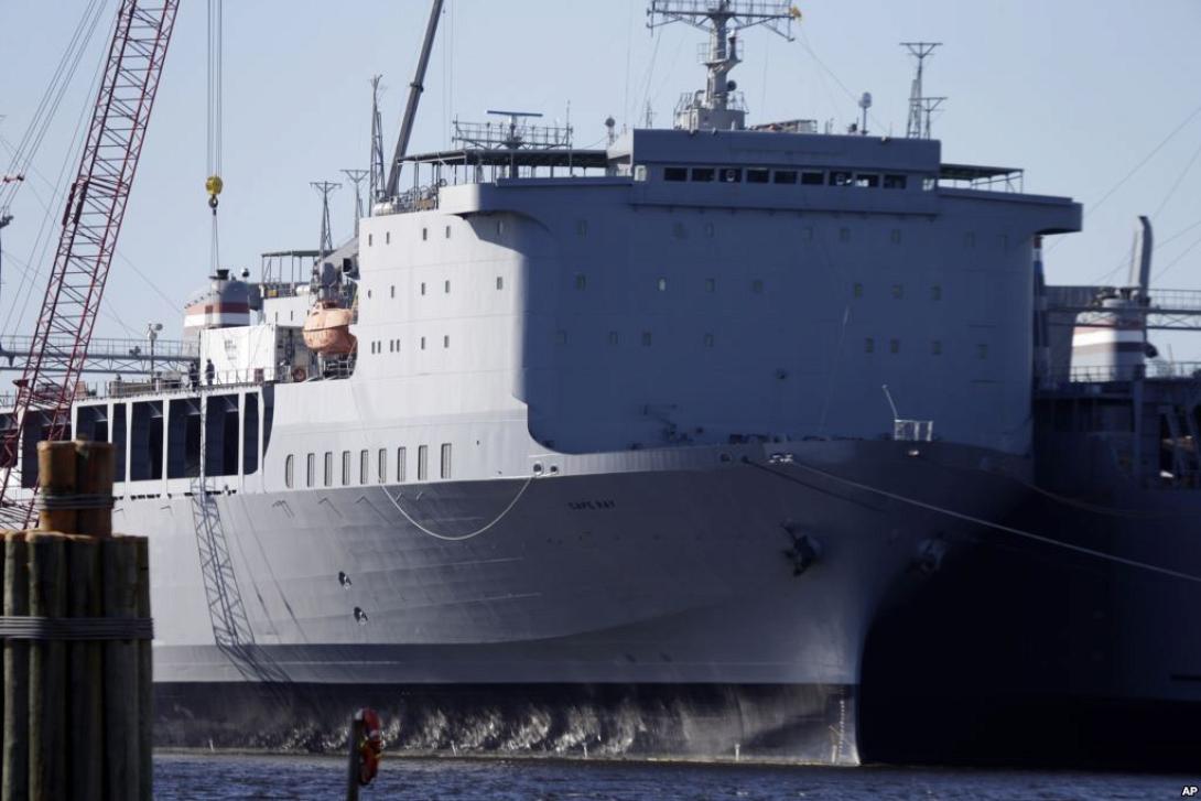  Το ekriti.gr &quot;φωτογραφίζει&quot; το αμερικανικό πλοίο που θα εξουδετερώσει τα χημικά της Συρίας