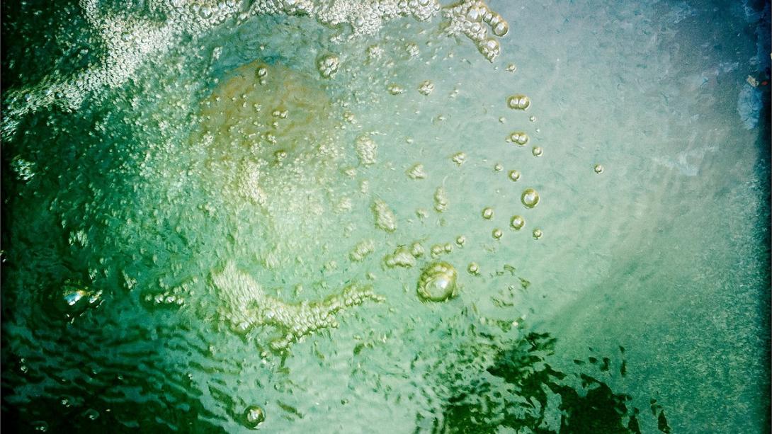 Ανακαλύφθηκαν ίχνη νερού στην ατμόσφαιρα ενός εξωπλανήτη!