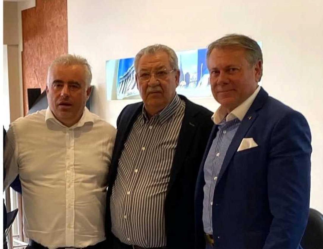 βλατακης.jpg