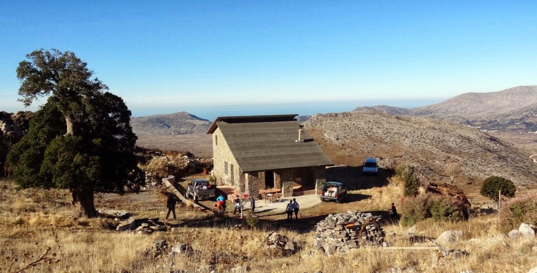 ορειβατικο καταφυγιο στροβιλι λιμνακαρο