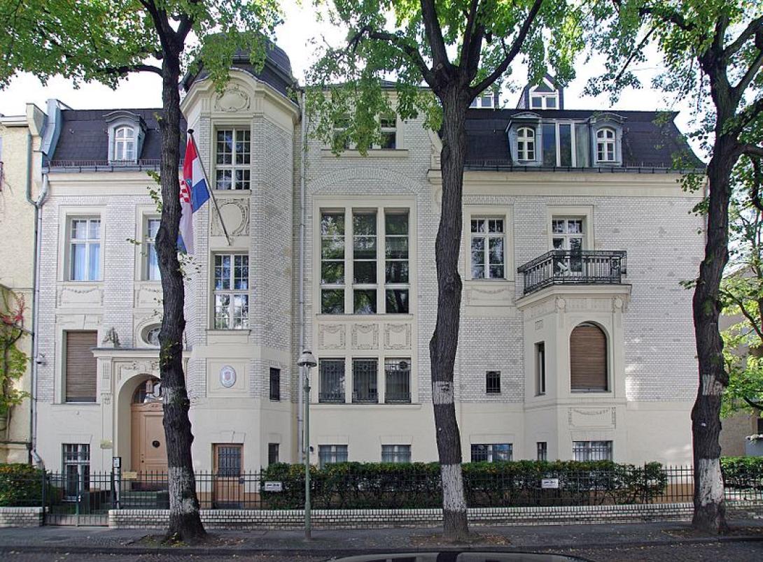 Νεαρός αυτοπυρπολήθηκε μπροστά από την πρεσβεία του Λιβάνου στο Βερολίνο 