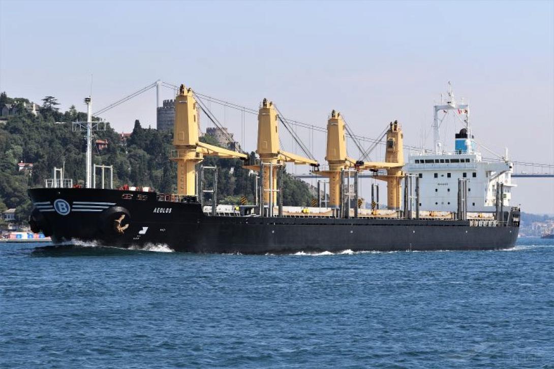 Αγωνία για το ακυβέρνητο «AEOLOS»